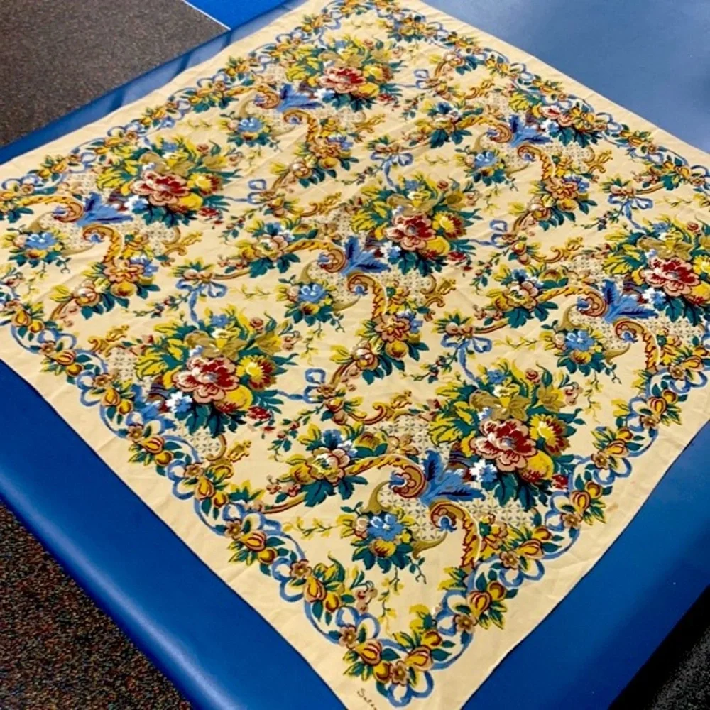 RARE SALDARINI Extra large square silk scarf vintage and exquisite rolled edges - Picture 5 of 6